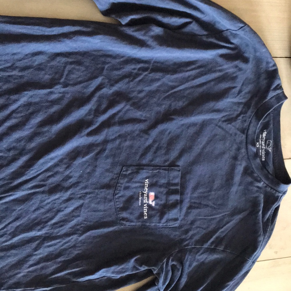 Long sleeve I whale Charleston vineyards shirt